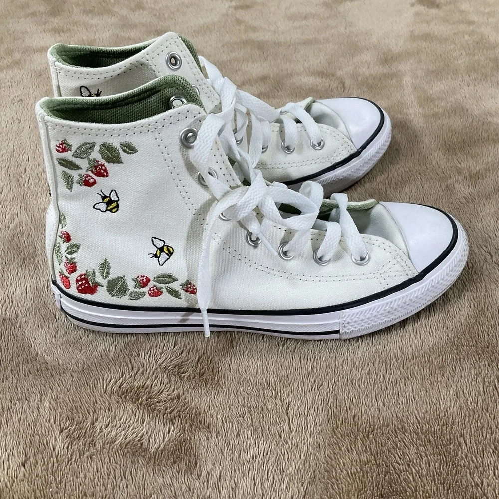 Converse All Star Bees and Berries High Top Trainers Limited Edition Youth US 2
